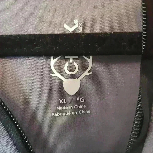 Equinix 1/4 Zip - Picture 5 of 6